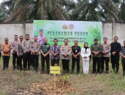 Peduli Dengan Lingkungan,Polres Rohul Bersama Polres Jajaran Tanam  Ribuan Bibit Pohon,Jelang Puncak Hari Bhayangkara Ke 78.