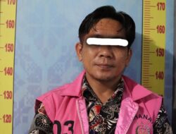 Kejari Rohul Tahan Kades Kepenuhan Baru Dugaan Korupsi PADes Senilai Rp 518 juta