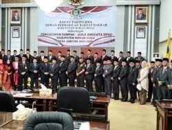45 Anggota DPRD Kabupaten Rokan Hulu Resmi Dilantik Dengan Mengucapkan Sumpah/Janji.