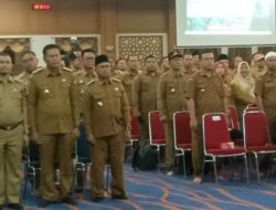 Camat Rambah Samo H,Amri S.Sos MM Menghadiri Acara Sosialisasi Dan Ikrar Netralitas Kepala Desa/Lurah Dalam Pilbup Rohul Tahun 2024.