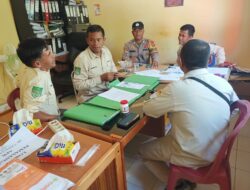 OMP-LK24: Bhabinkantibmas Polsek Kepenuhan Coolling System Pemilu Damai Dengan Tokoh Pemuda