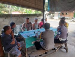 Dekatkan Diri Dengan Masyarakat, Personil Polsek Ujung Batu Rutin Giat Jumat Curhat