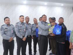 Bantuan Sosial dan Panen Raya Serentak UPT Pemasyarakatan, Lapas Pasir Pangarayan Serahkan Bansos Kepada Keluarga WBP