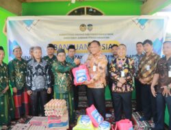 Wujudkan Salah Satu  Program Akselarasi Menteri Imipas, Lapas Pasir Pangaraian Berikan Bantuan Sembako di Ponpes Raudhatussalam