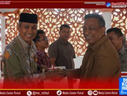 Bupati Rohul Anton, S.T, M.M Bagikan Sertifikat Tanah Program PTSL dan Redistribusi Tahun Anggaran 2024.