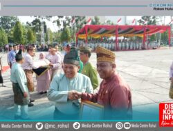 Dalam Rangka Peringatan Hari Jadi ke-68 Provinsi Riau, Rokan Hulu Raih Kabupaten Terbaik III dengan Perencanaan dan Pencapaian Tingkat Daerah.