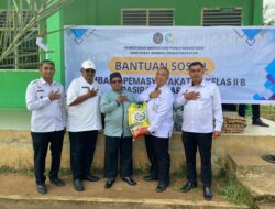 Lapas Kelas IIB Pasir Pangarayan Salurkan Bansos di Dua Titik, Wujud Kepedulian bagi Masyarakat dan Pesantren