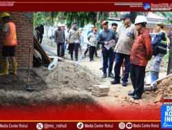Kementrian PKP Bersama Pemkab Rohul Tinjau Penanganan Kawasan Kumuh Danau Dipo Boncah Balong.