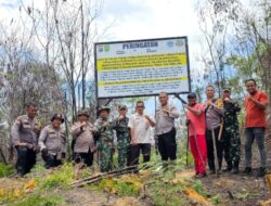 Cegah Karhutla Terulang, Polsek Rokan IV Koto Pasang Plang Larangan di Lahan Bekas Terbakar