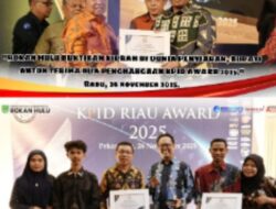 Rohul Buktikan Kiprah di Dunia Penyiaran, Bupati Anton Terima Dua Penghargaan KPID