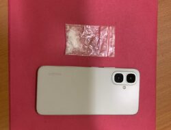 Dua Pria Ditangkap di Teluk Sono, Polsek Bonai Darussalam Amankan Sabu 2,3 Gram