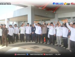 Bupati Anton Lepas Keberangkatan JCH Melalui Bandara Tuanku Tambusai Tahun 2026