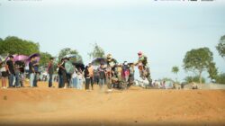 Ribuan Penonton Padati Sirkuit Permanen Pemda Rohul, Kejuaraan Motocross dan Grasstrack BMN-Putaran 1 Berlangsung Meriah.