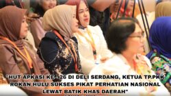 Di HUT APKASI Deli Serdang, Ketua TP PKK Rokan Hulu Sukses Pikat Perhatian Nasional Lewat Batik Khas Daerah