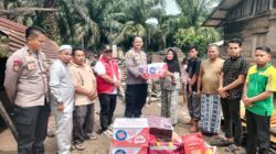 Kapolsek Kepenuhan dan Camat Salurkan Bantuan untuk Korban Kebakaran Rumah di Desa Ulak Patian