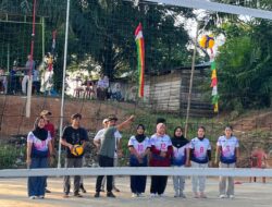 Kepdes Teluk Aur Muslim SH, Resmi Buka Turnamen Bola Voli Antar RT Se Desa Teluk Aur, Dalam Rangka Memperingati HUT RI Ke-81 Tahun 2026.