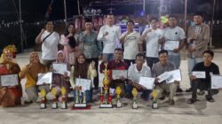 Kepala Desa Teluk Aur, Resmi Menutup Turnamen Bola Voli Antar RT Dalam Rangka Memperingati HUT RI Ke-81.