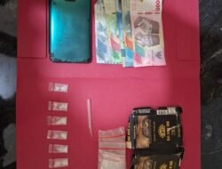 Gagalkan Transaksi Sabu, Polsek Kepenuhan Gerebek Rumah di Kepenuhan Hulu, Amankan Tiga Pria dan 2,02 Gram Sabu