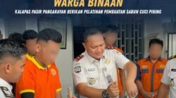 Tingkatkan Keterampilan Warga Binaan, Kalapas Pasir Pangarayan Berikan Pelatihan Pembuatan Sabun Cuci Piring