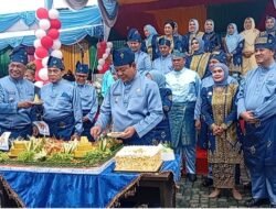 Anton dan Syafaruddin Poti Berbagi Tawa di Tengah Warga, Dalam Rangka Memperingati Hari Jadi Kabupaten Rokan Hulu Ke-27.