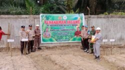 Dukung Ketahanan Pangan Nasional, Polsek Tambusai Utara Bersama PT Naga Mas Tanam Jagung Pipil di Tanjung Medan