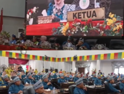 Ketua DPRD Rohul Hj Sumiartini, Pimpin Rapat Paripurna Dalam Rangka Memperingati Hari Jadi Kabupaten Rokan Hulu Ke-27